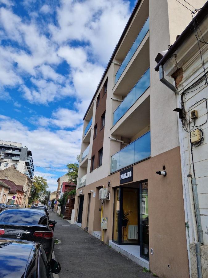 Central Quick, Private Parking クルージュ＝ナポカ エクステリア 写真